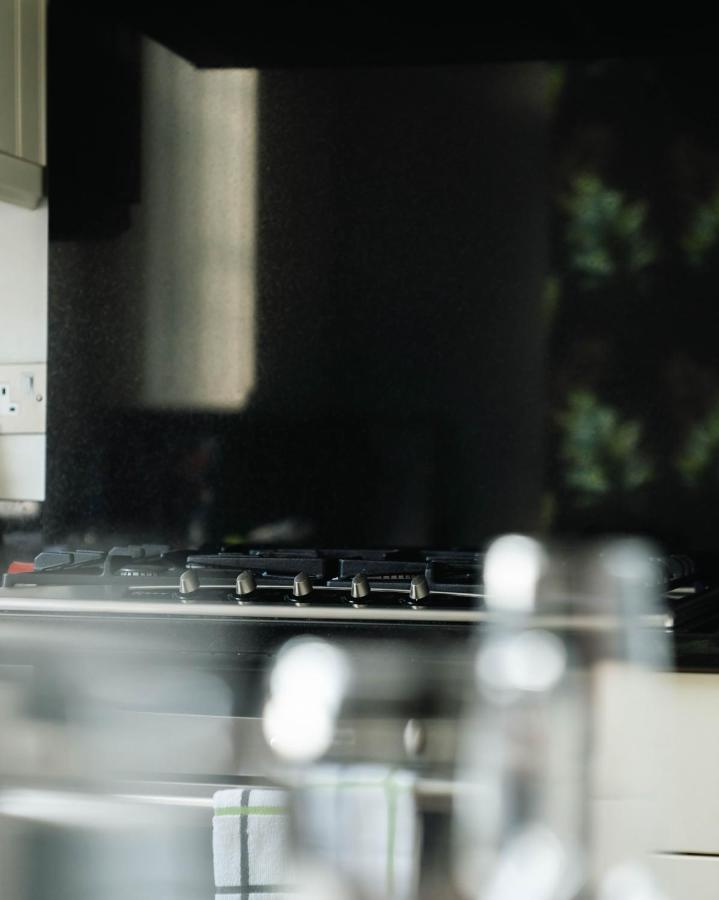 Stylish 2 Bedroom Flat In Camden Town 런던 외부 사진
