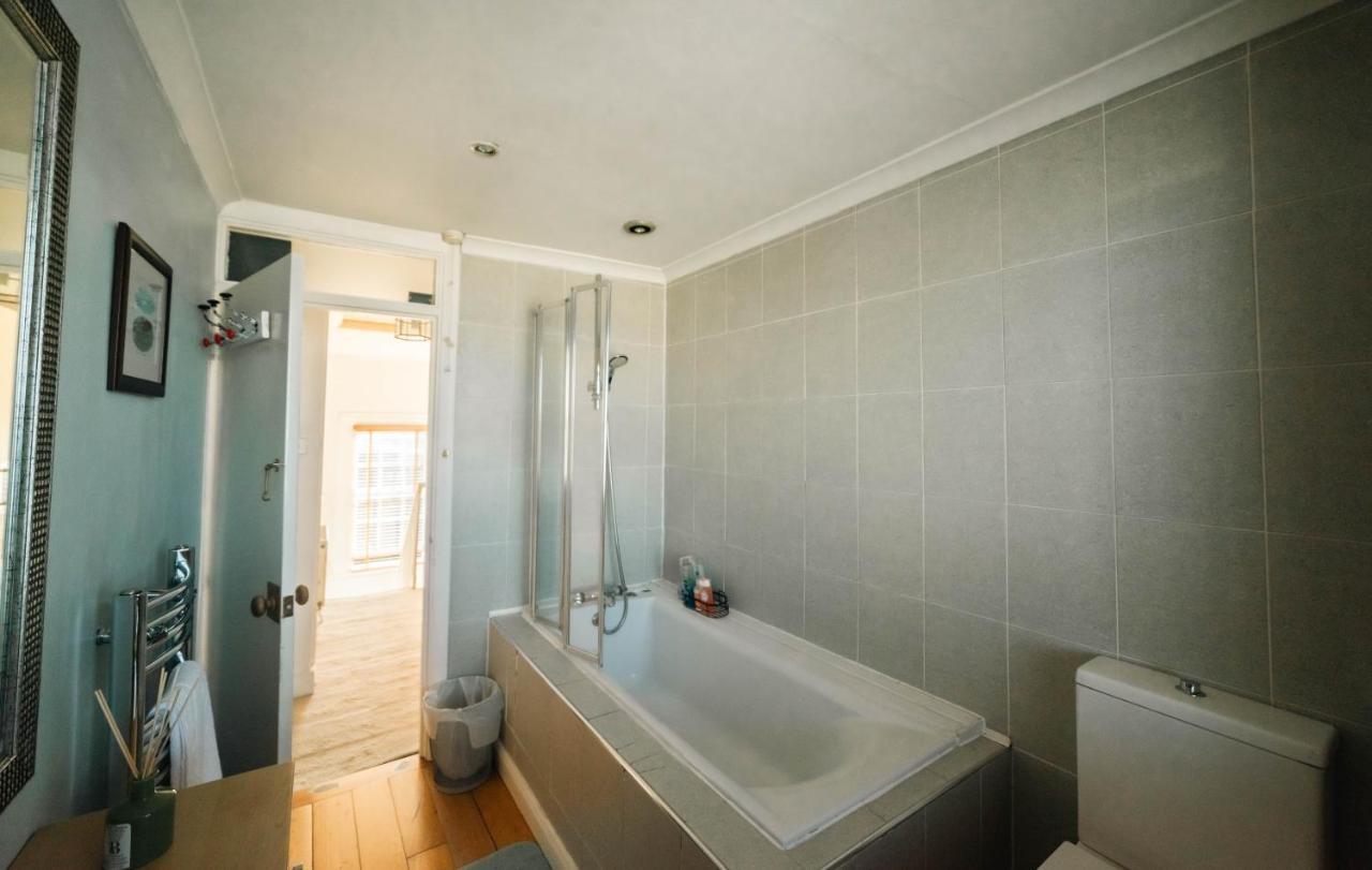 Stylish 2 Bedroom Flat In Camden Town 런던 외부 사진