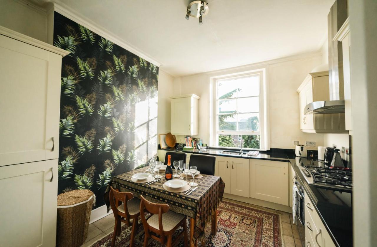 Stylish 2 Bedroom Flat In Camden Town 런던 외부 사진